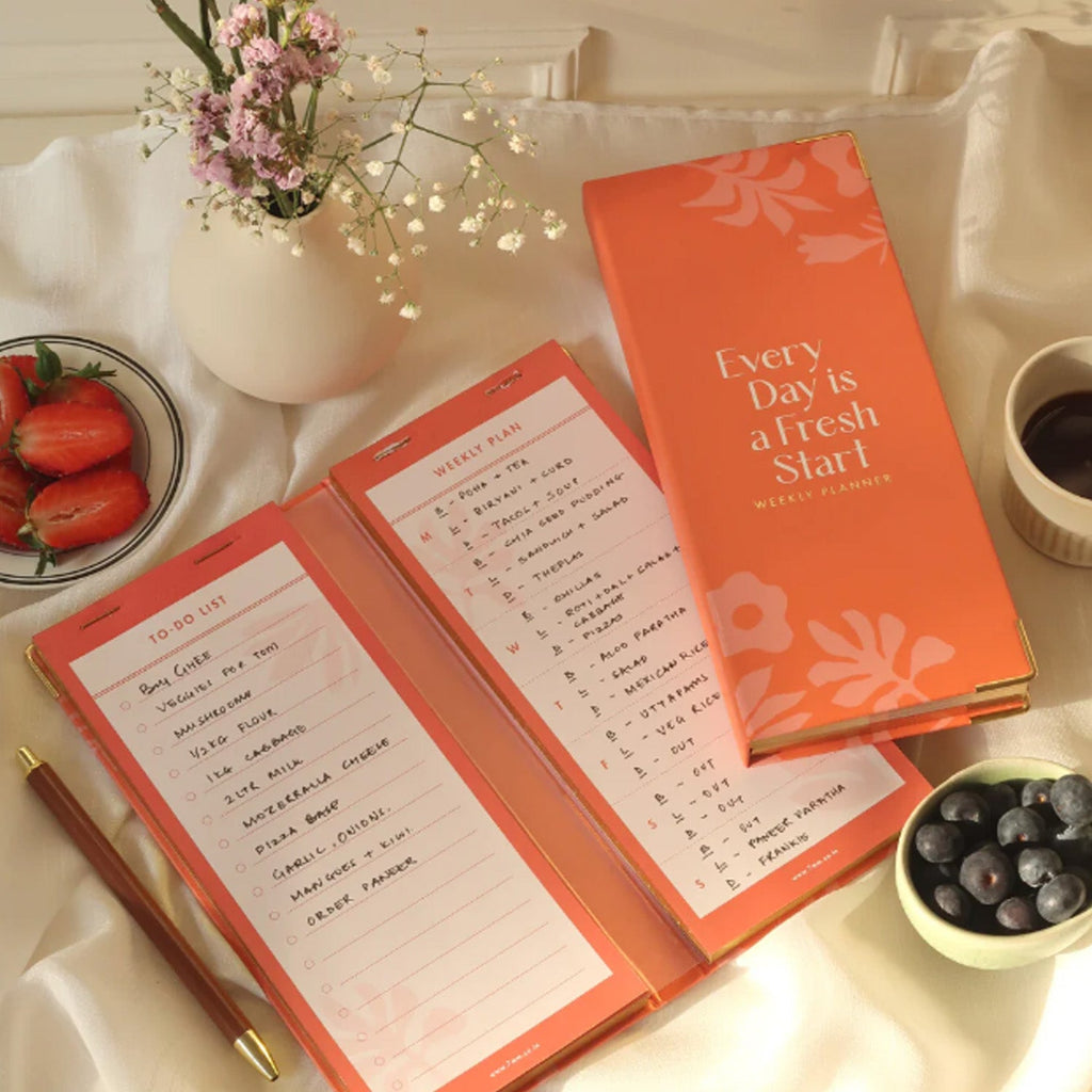 7mm Undated Weekly Planner - Coral Rush