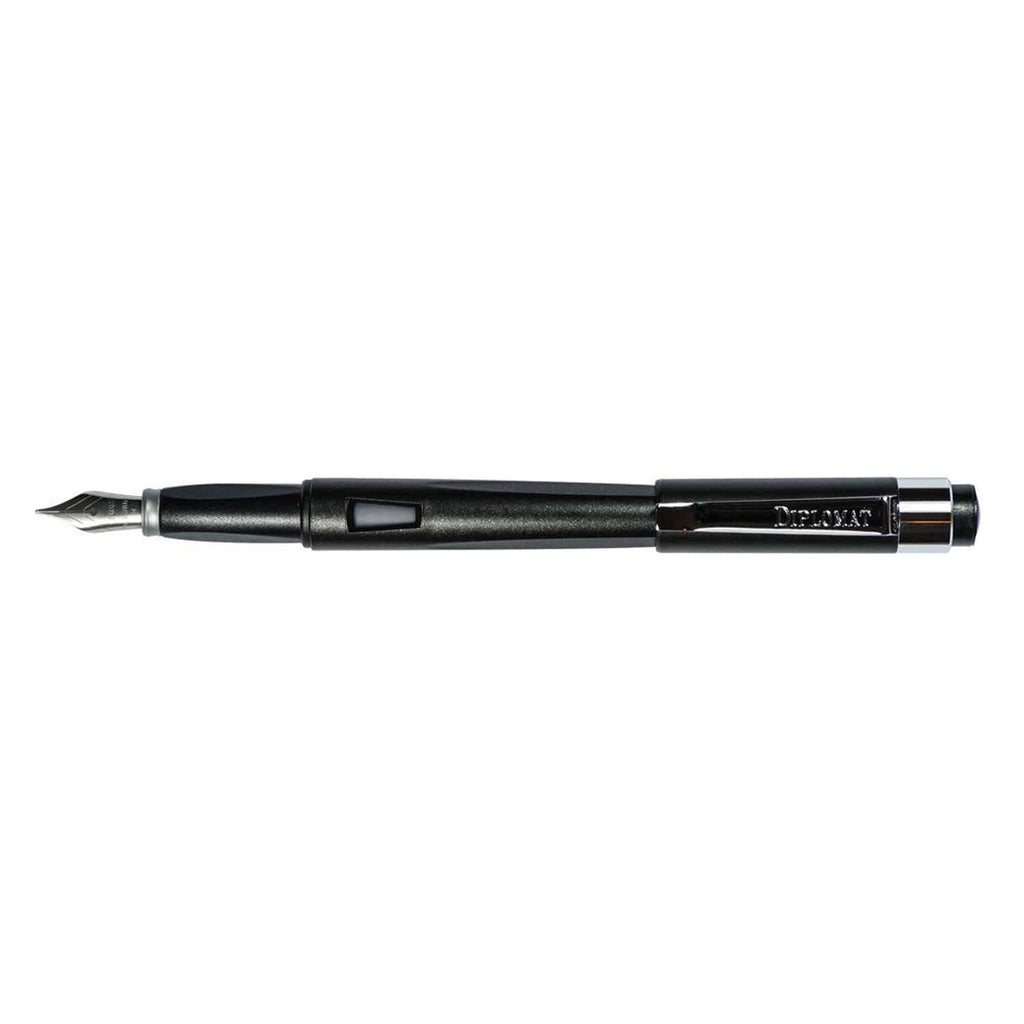 Diplomat Magnum Fountain Pen - Crow Black