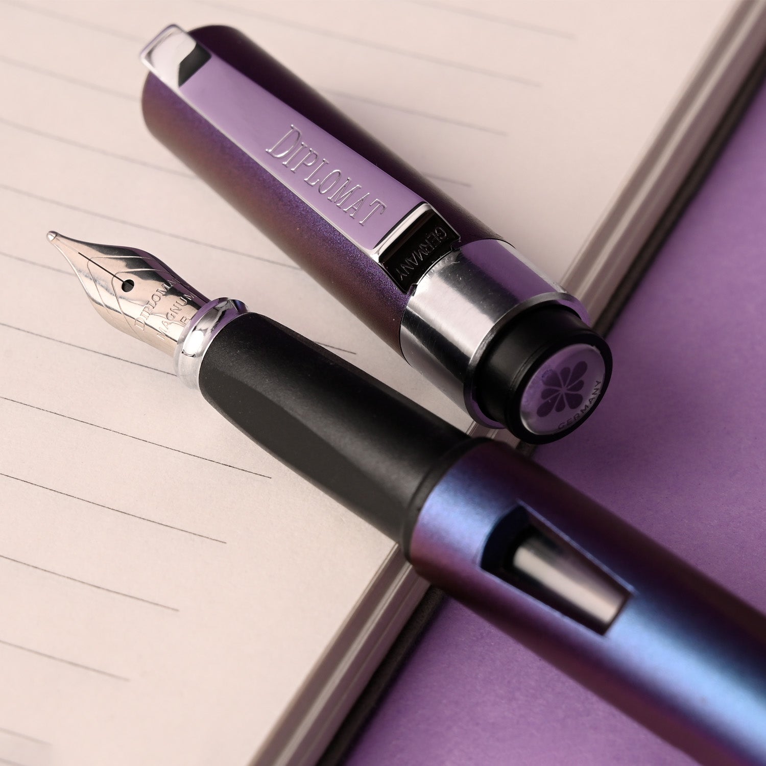 Diplomat Magnum Fountain Pen - Indigo Blue