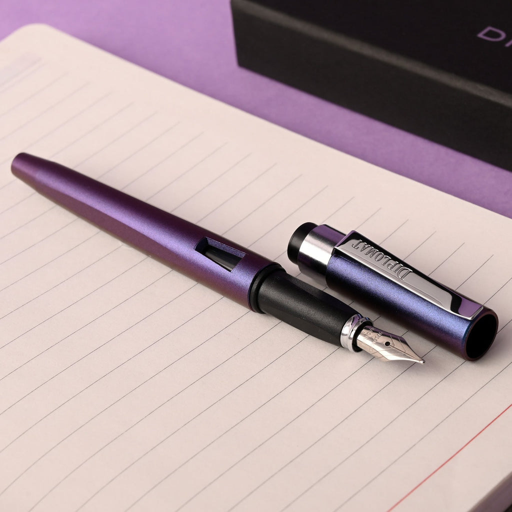 Diplomat Magnum Fountain Pen - Indigo Blue