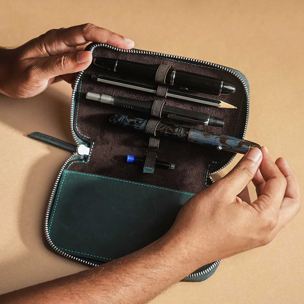 Endless Companion Leather Adjustable 5 Pen Holder - Blue