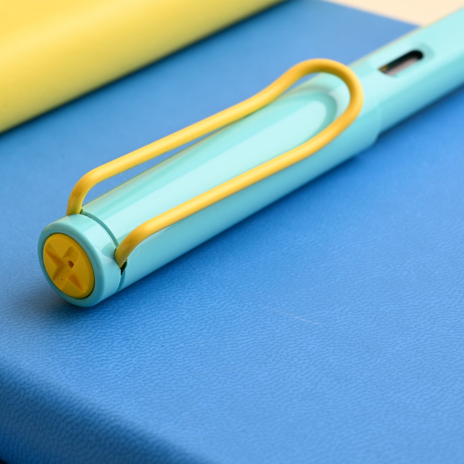 Lamy Safari Fountain Pen - Pina Colada (Special Edition)