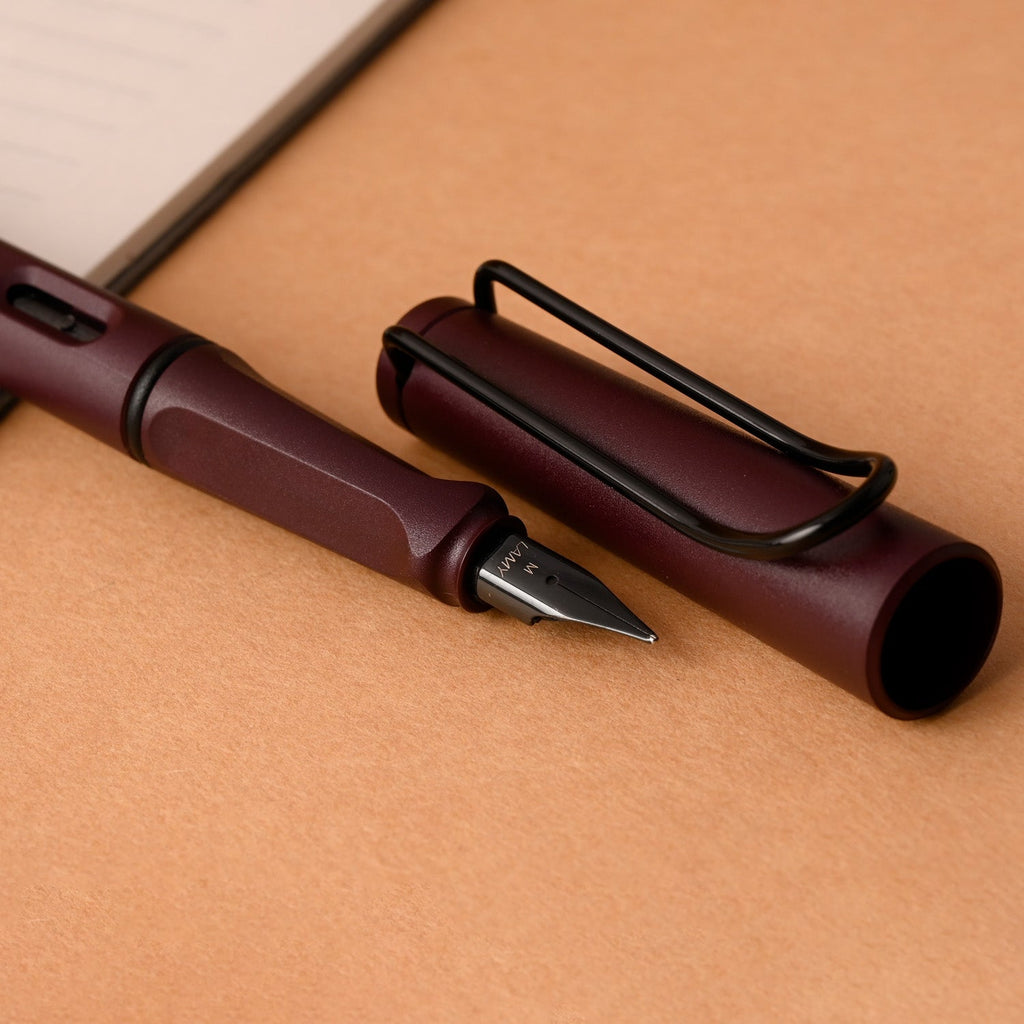 Lamy Safari Fountain Pen - Scarlet