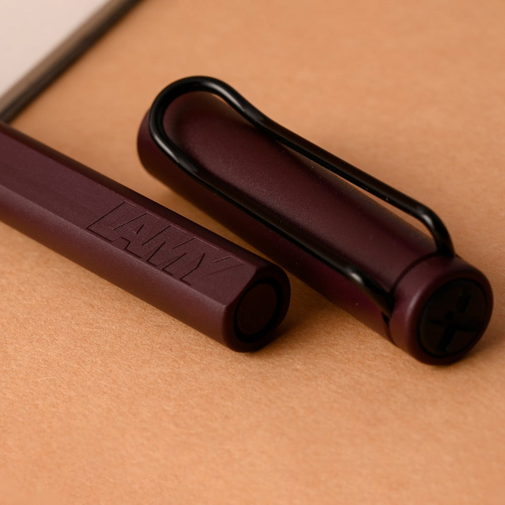 Lamy Safari Fountain Pen - Scarlet