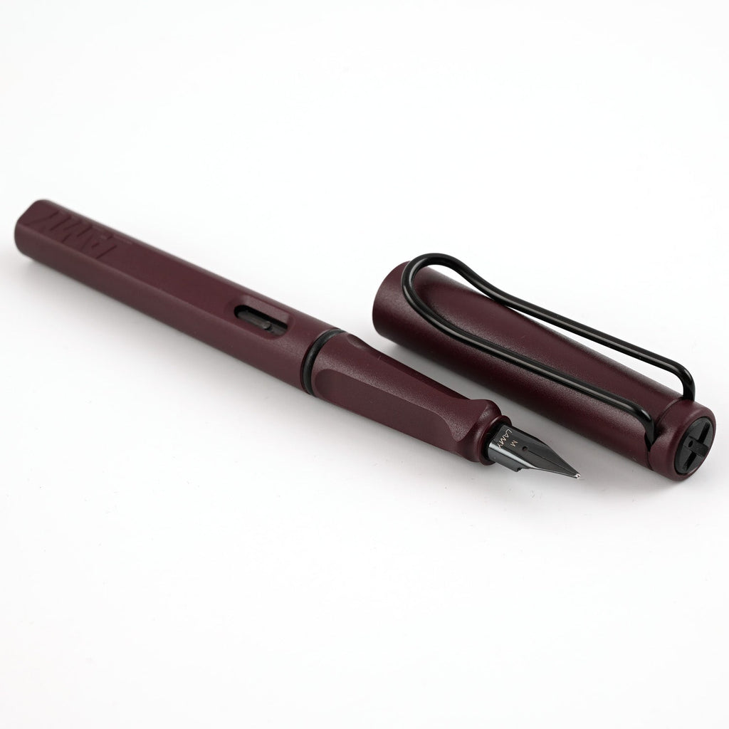 Lamy Safari Fountain Pen - Scarlet