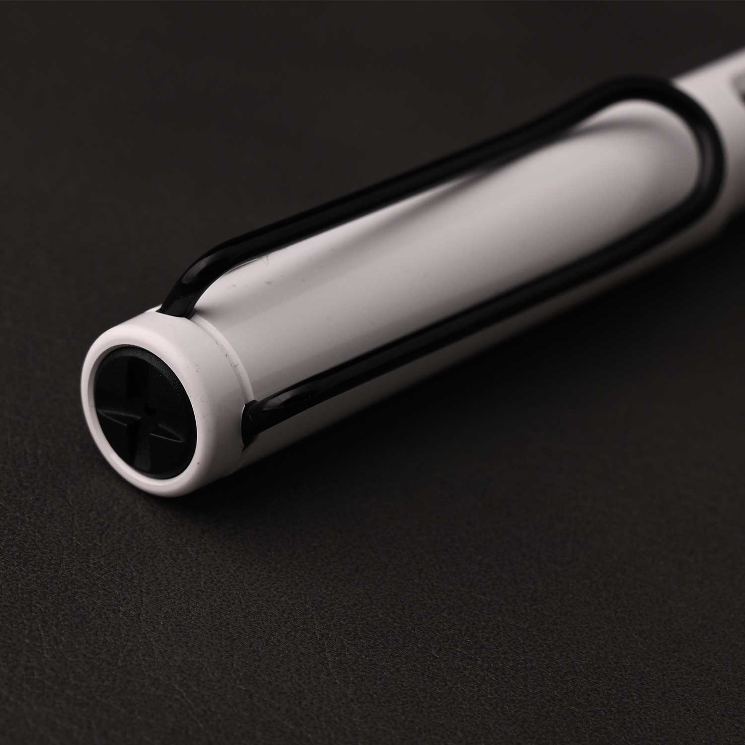 Lamy Safari Fountain Pen - White/Black (Special Edition)