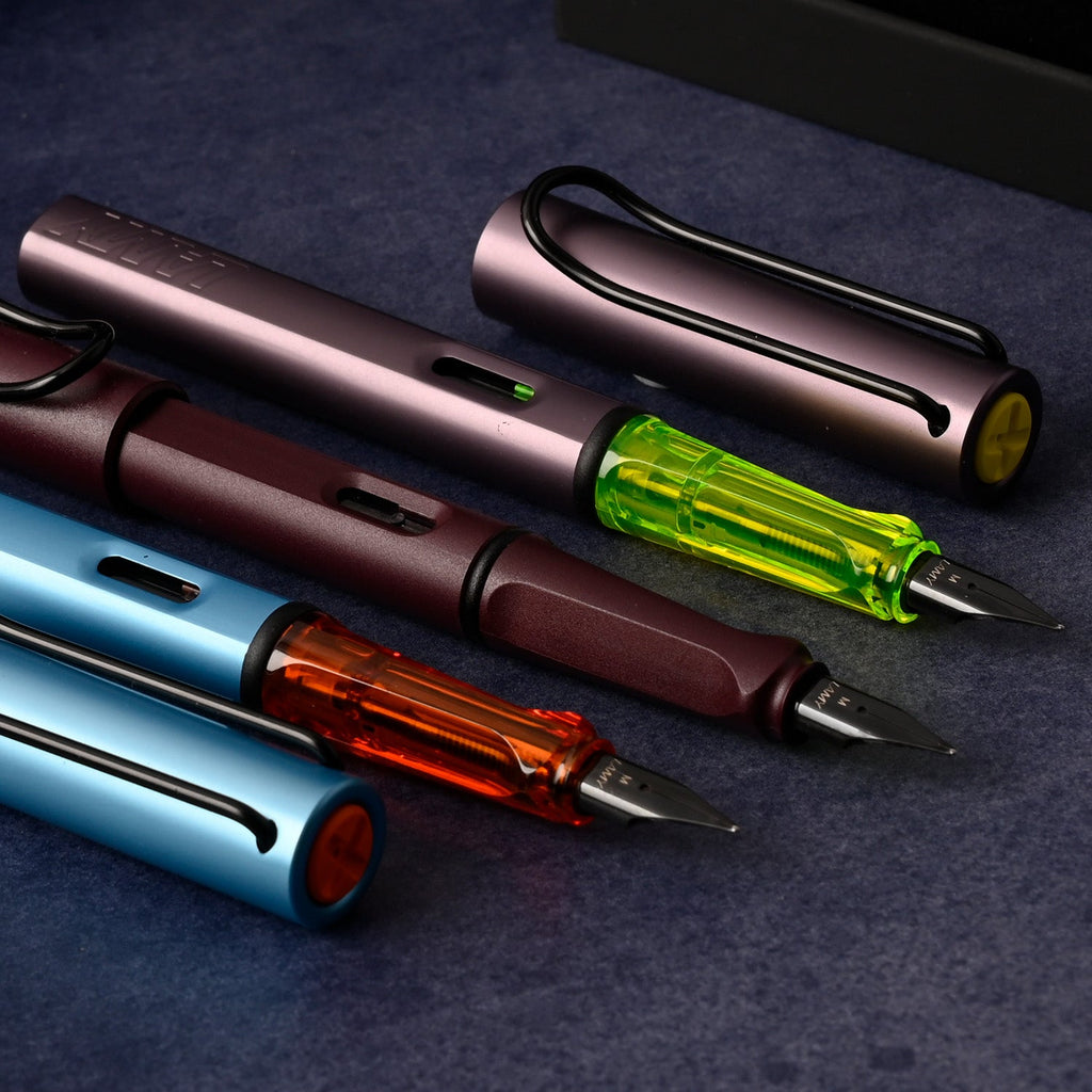 Lamy Safari Fountain Pen - Scarlet